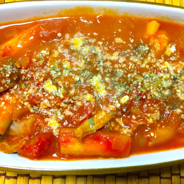 砂肝とごぼうのトリッパ風トマト煮込み